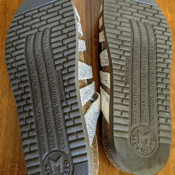 Women's Mephisto Helisa sandals, silver, exc condition - Picture 3 of 6